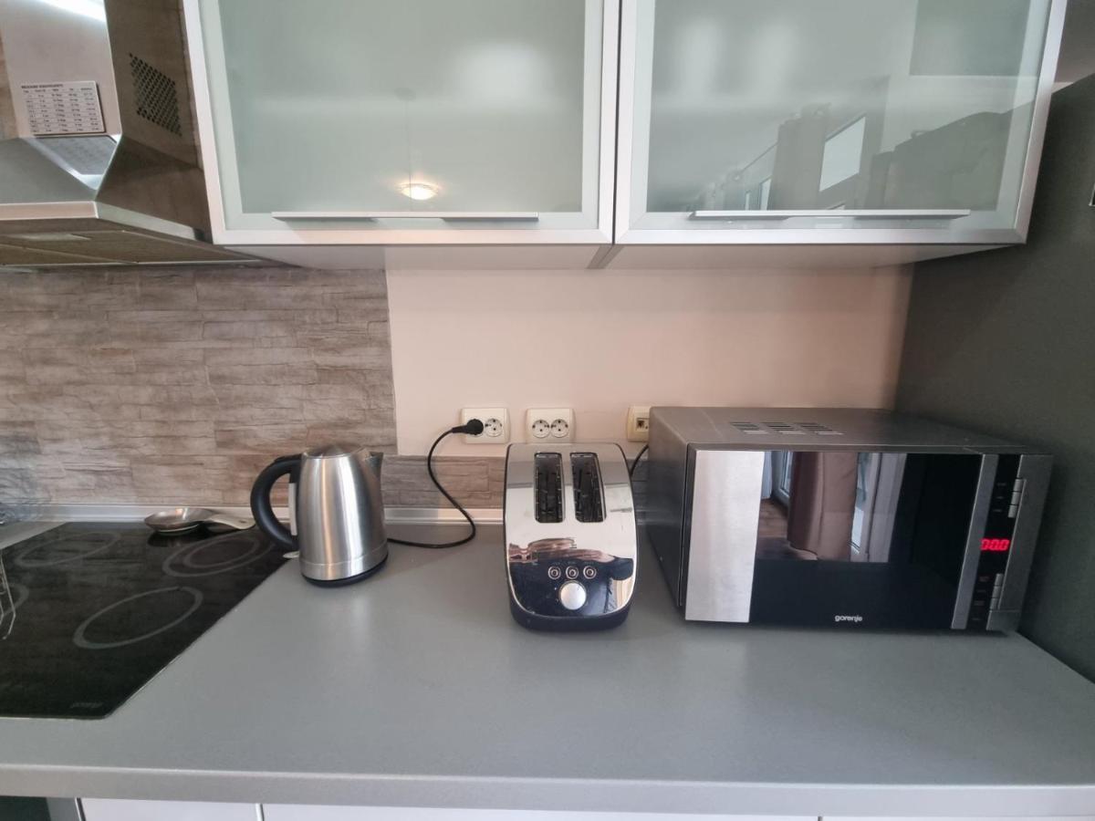 Apartamento Hawaii- 2 Bdr, Arena, Sava Centar, Free Parking Belgrado Exterior foto