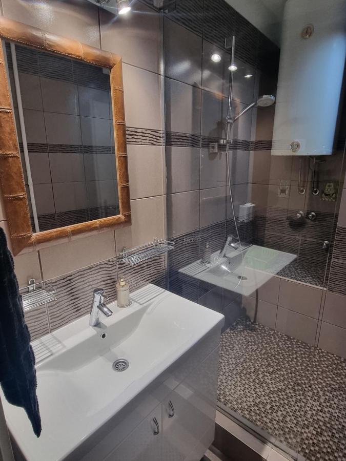 Apartamento Hawaii- 2 Bdr, Arena, Sava Centar, Free Parking Belgrado Exterior foto